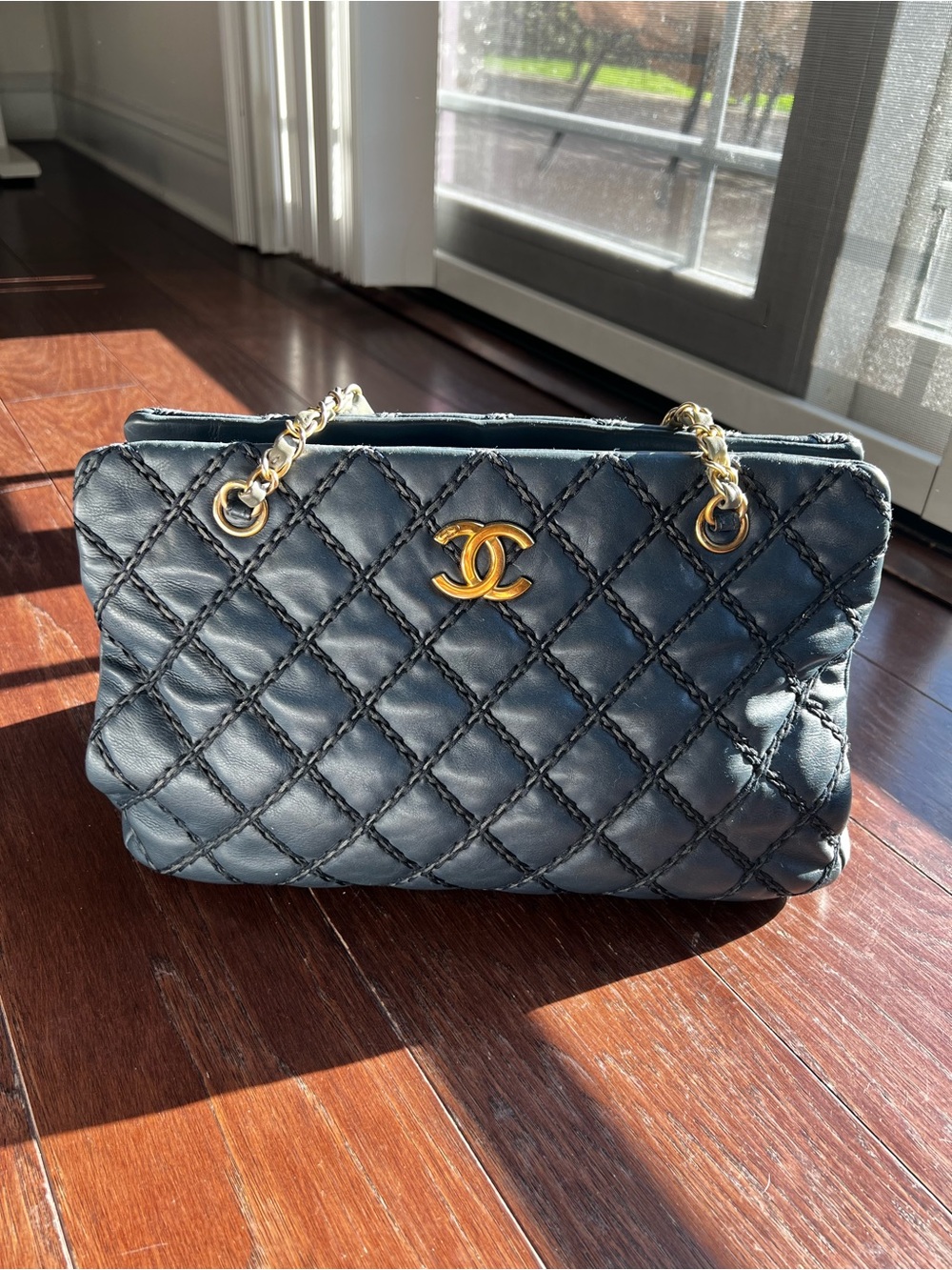 CHANEL Navy Paris-Dallas Chic Stitch Tote